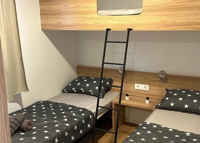 Mobile Naj Vakantiehuis Biograd Na Moru