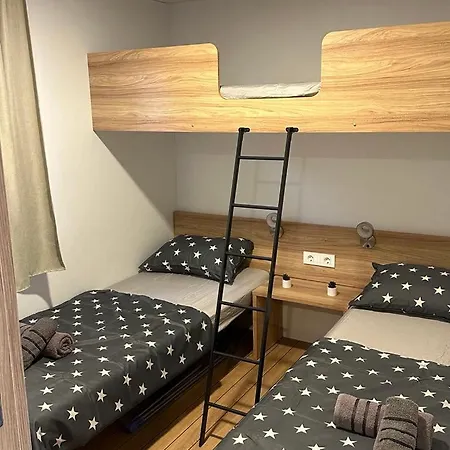 Mobile Naj Vakantiehuis Biograd Na Moru