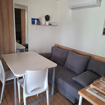Vakantiehuis Mobile Naj Biograd Na Moru